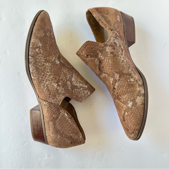 Naturalizer Belinda Tan Suede Snakeskin Pointed Toe Ankle Booties Loafers 8.5 - Picture 3 of 9